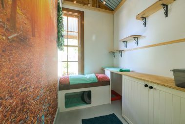 Window Cat Lodge Central coast